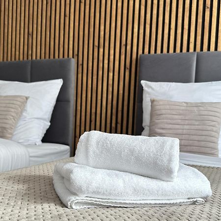 Dmk Green Apartment Near Warsaw-Modlin Airport Nowy Dwór Mazowiecki Екстериор снимка