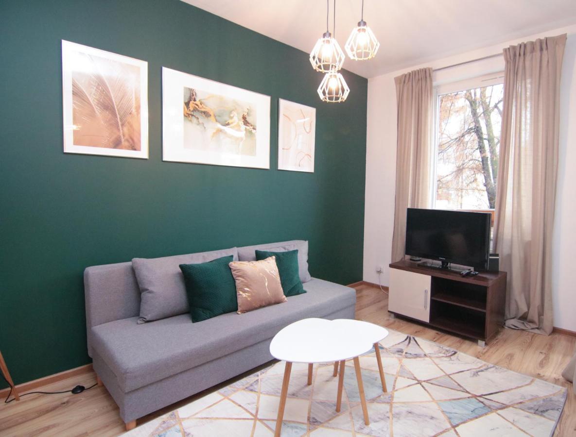 Dmk Green Apartment Near Warsaw-Modlin Airport Nowy Dwór Mazowiecki Екстериор снимка